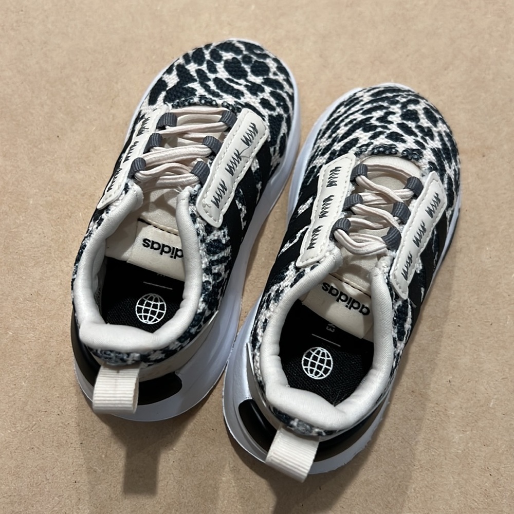 Adidas toddler size 6 leopard print sneaker shoes - Picture 3 of 6